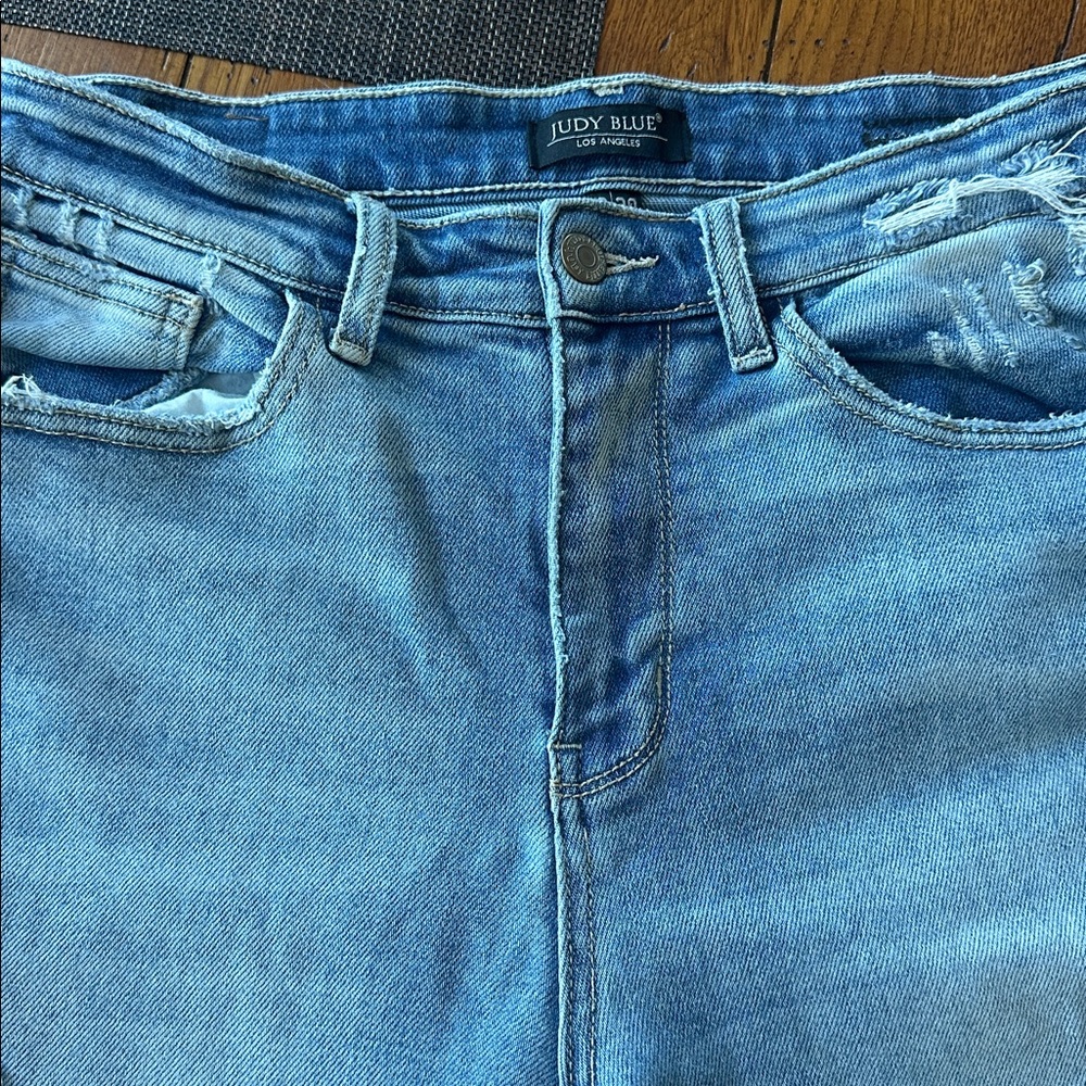 Judy Blue Distressed Hi Rise Jeans - Picture 2 of 5